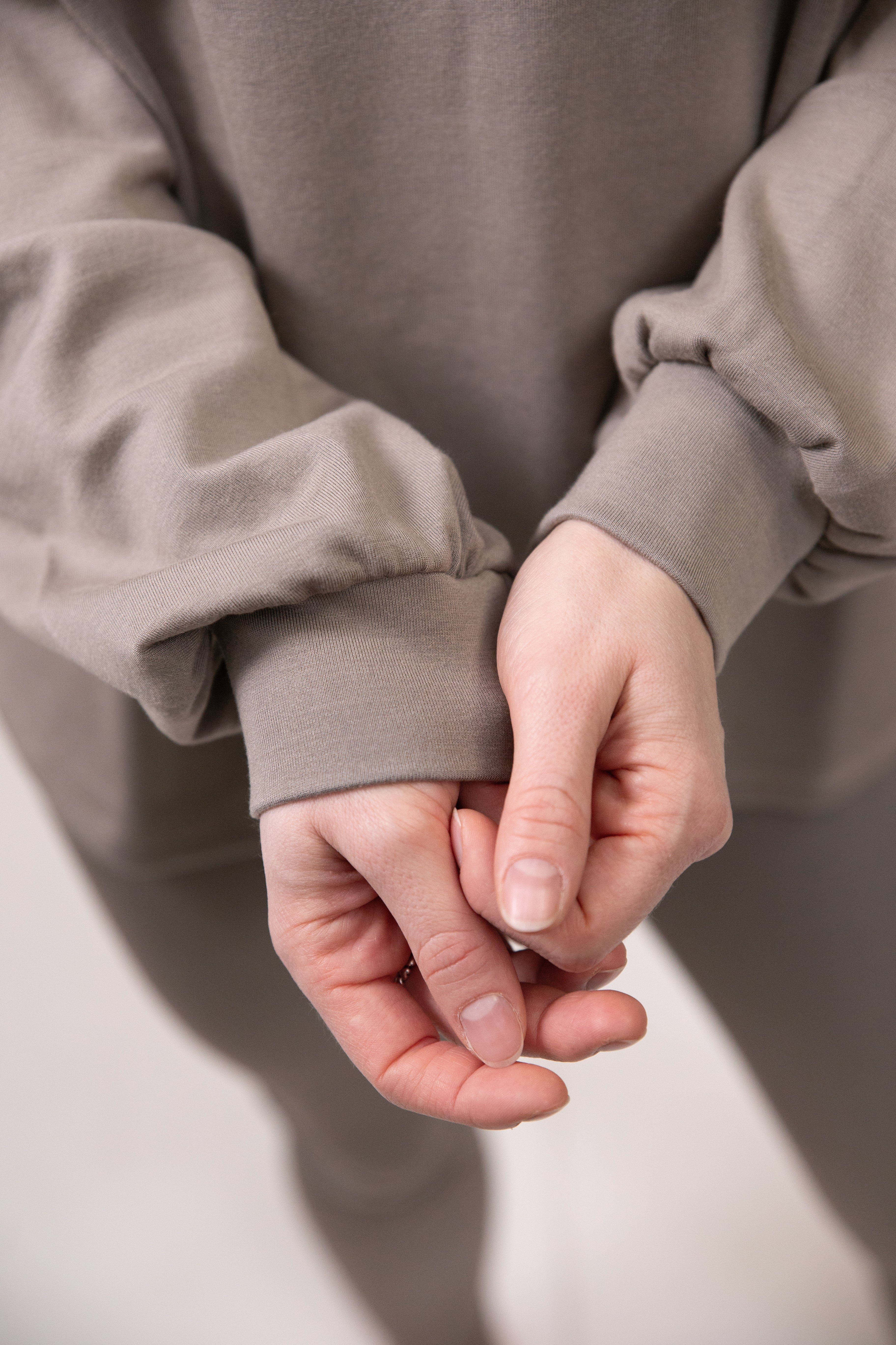 Sweatshirt Greige mit Band