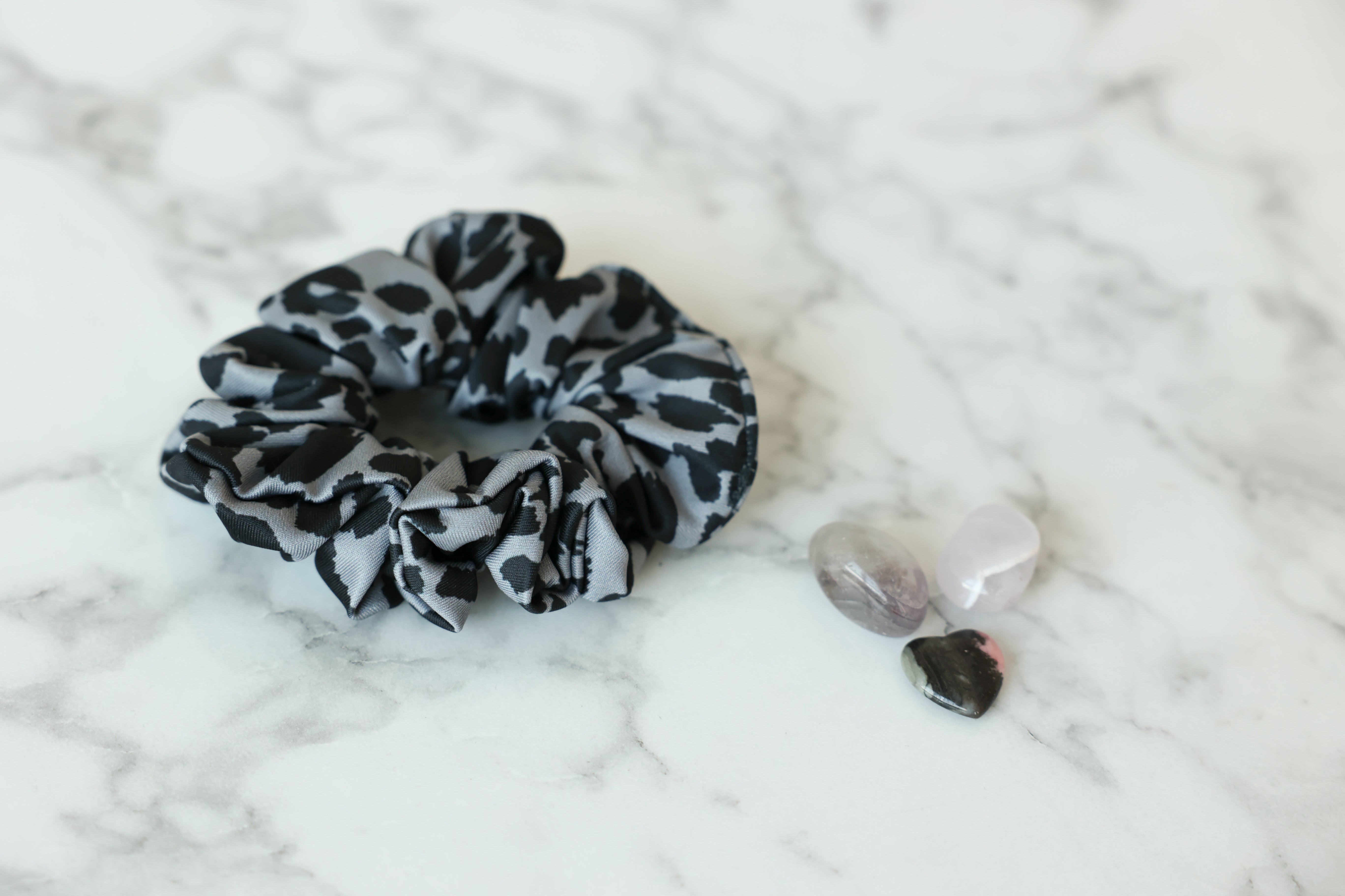 Scrunchie Grauer Leo