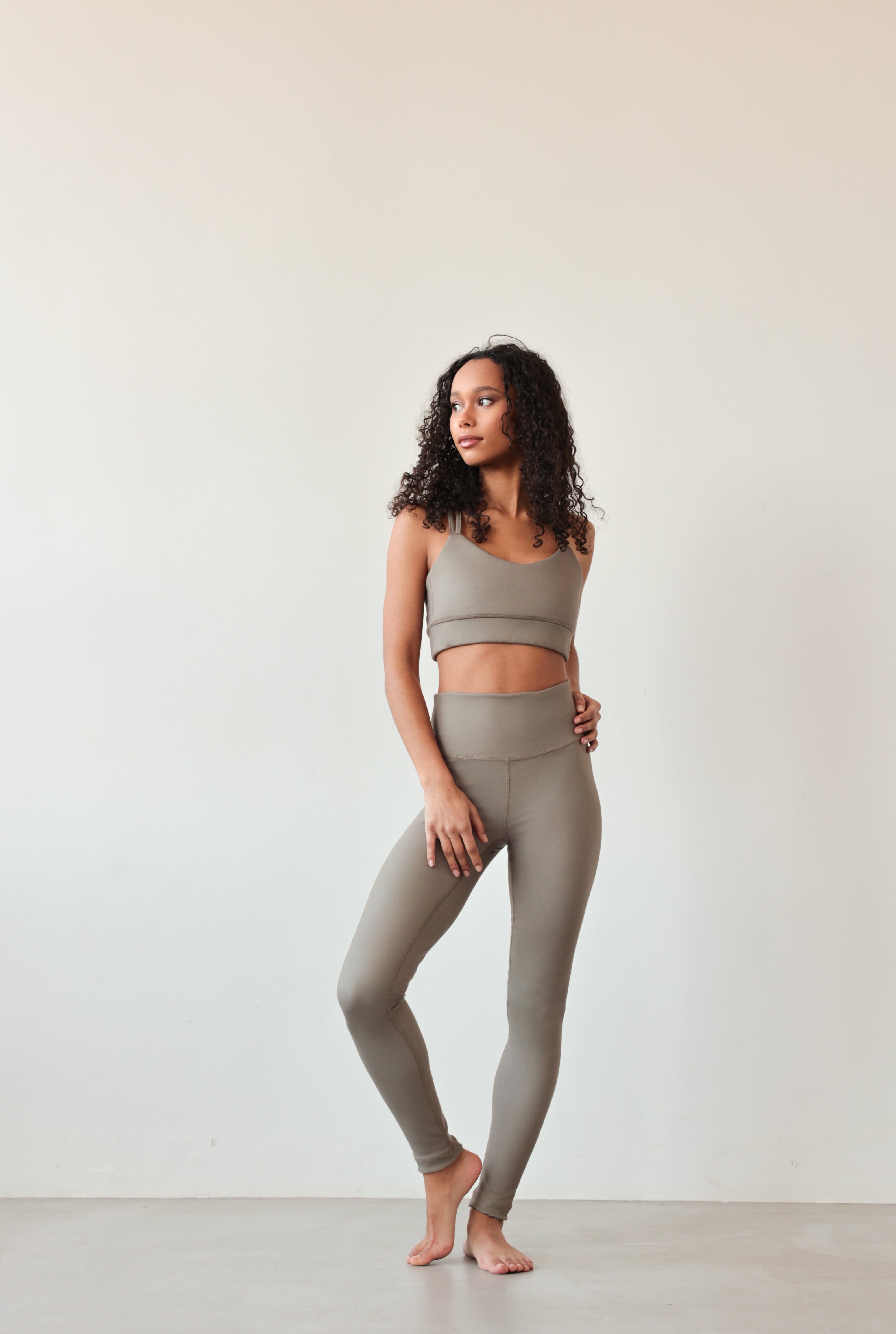 Shape-Wendeleggings – Greige & Punktemuster