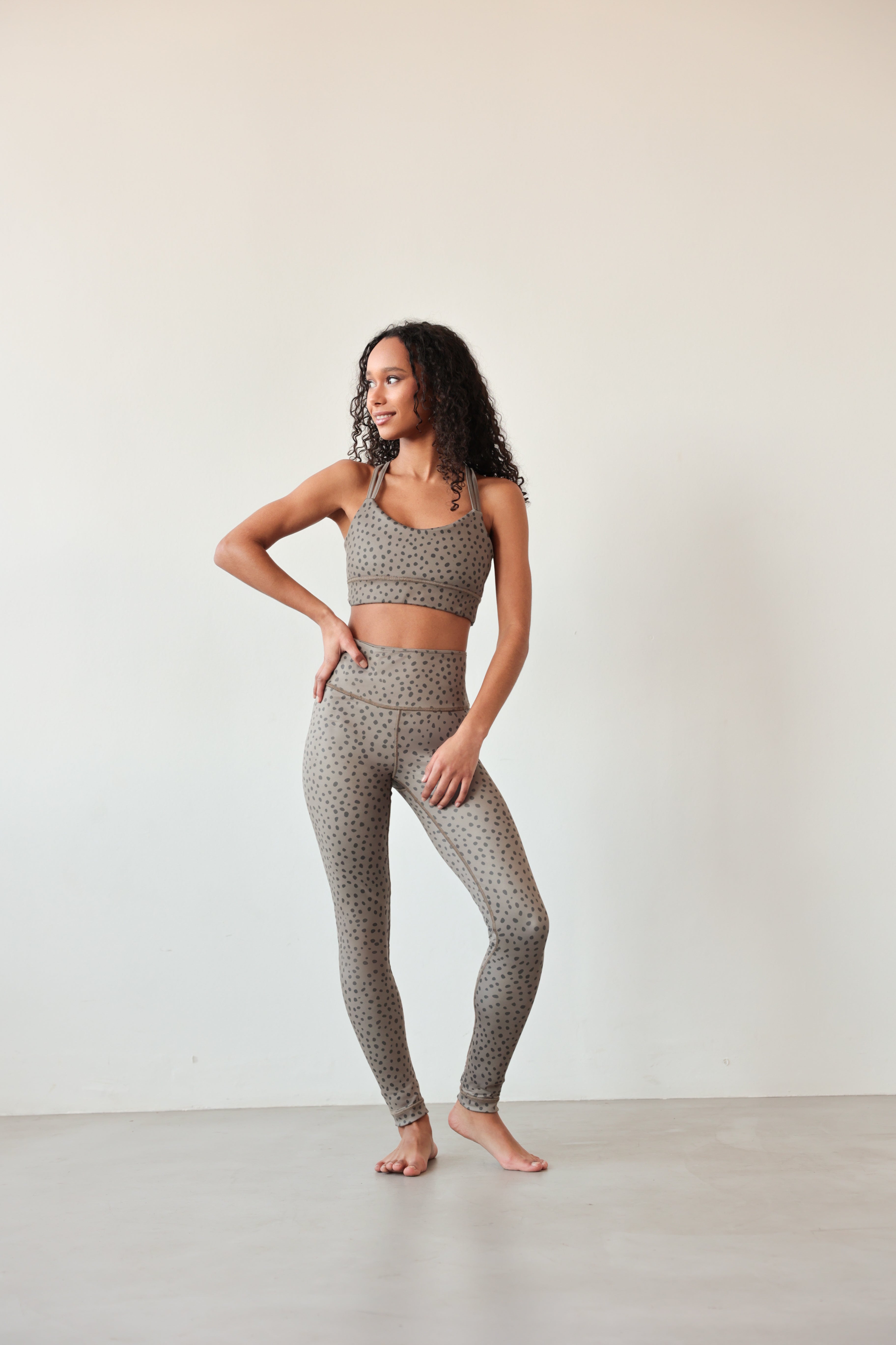 Shape-Wendeleggings – Greige & Punktemuster